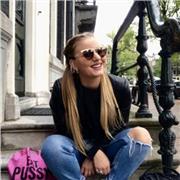 Offro ripetizioni di latino e aiuto compiti per ragazzi delle scuole medie e superiori.